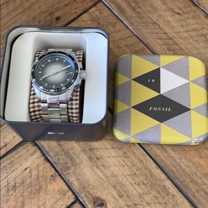 Silver Fossil Watch (Men’s)